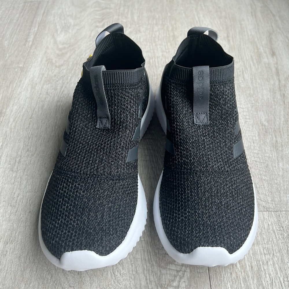 “Brand New” Adidas Women’s Ultimafusion Running Shoes, Size 10, Black Carbon